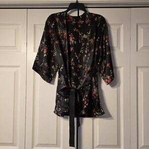Tuttointimo Women's Floral Black And Red Kimono Robe Size 2